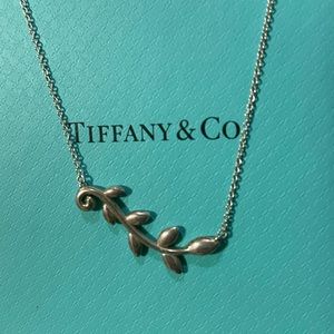 18” sterling silver Tiffany necklace with Olive Leaf Vine Pendant